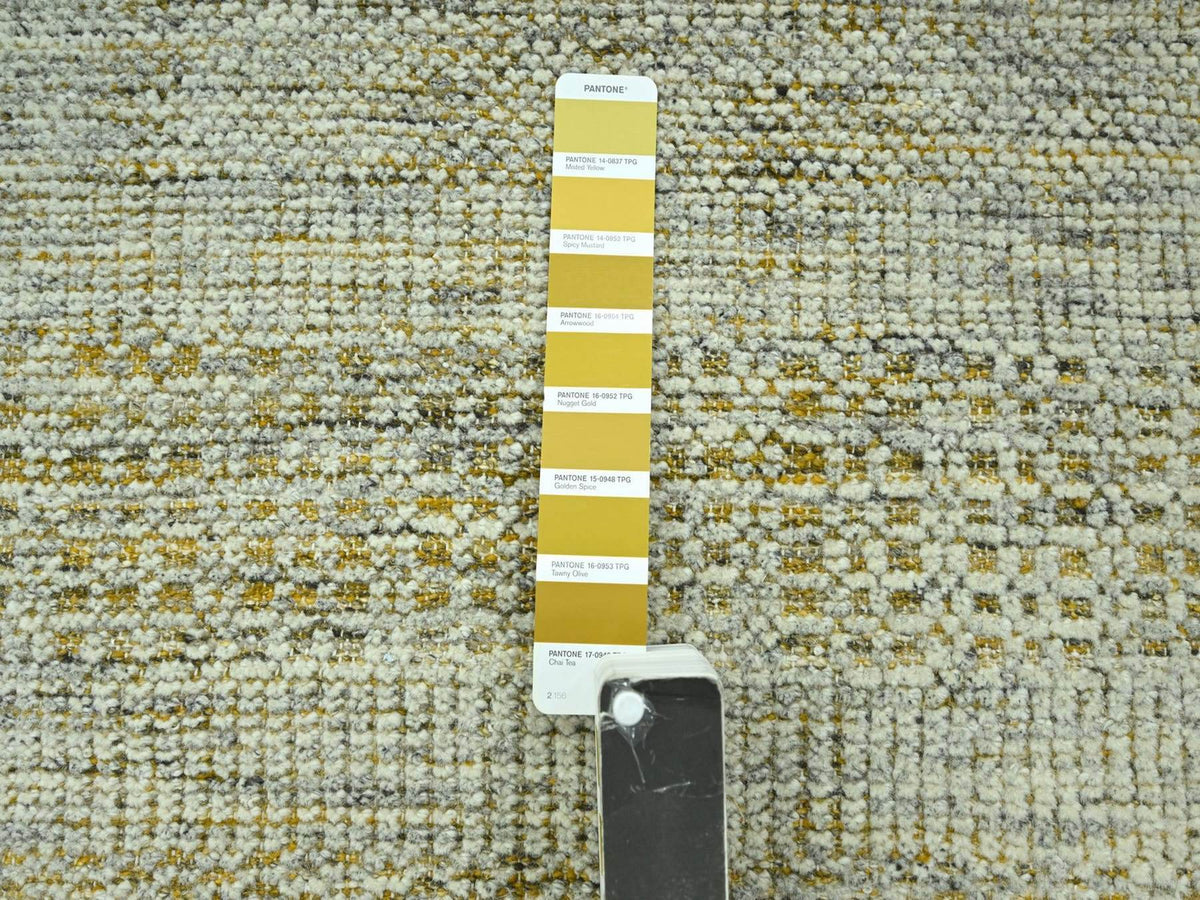 Modern / Contemporary hand-knotted wool runner in Yellow, 2'6" x 11'11" — SKU O076752 (view 4)