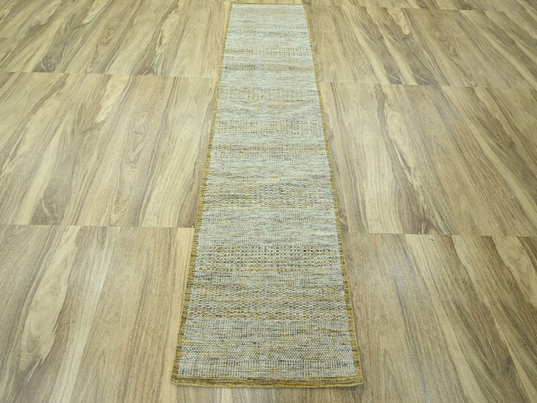 Modern / Contemporary hand-knotted wool runner in Yellow, 2'6" x 9'11" — SKU O076753 (view 2)