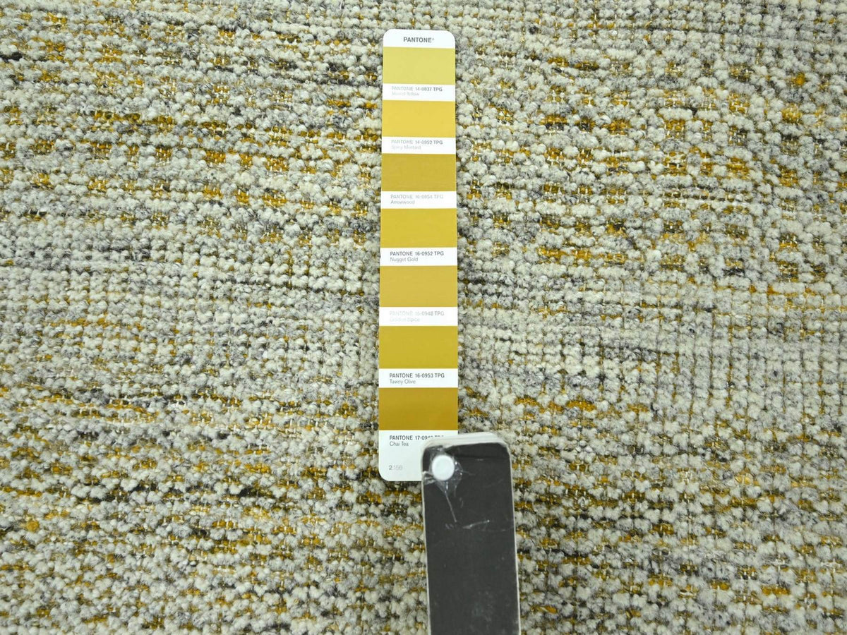 Modern / Contemporary hand-knotted wool runner in Yellow, 2'6" x 9'11" — SKU O076753 (view 4)