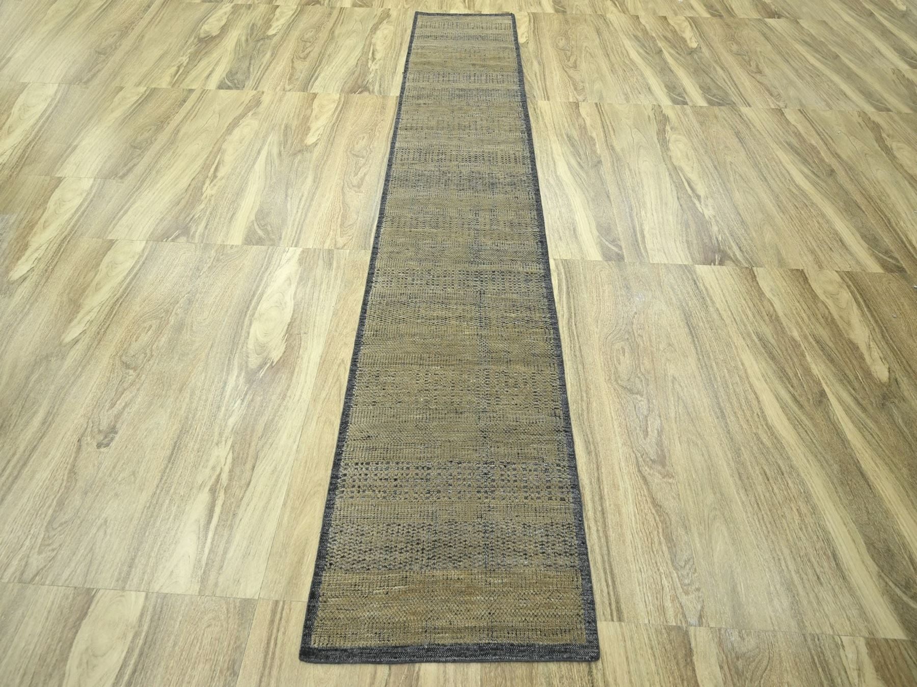 Brown 2'6" x 11'10" Modern and Contemporary Hand knotted Wool Rug - Sku: O076755