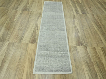 Modern / Contemporary hand-knotted wool runner in Gray, 2'6" x 8'1" — SKU O076757 (view 2)