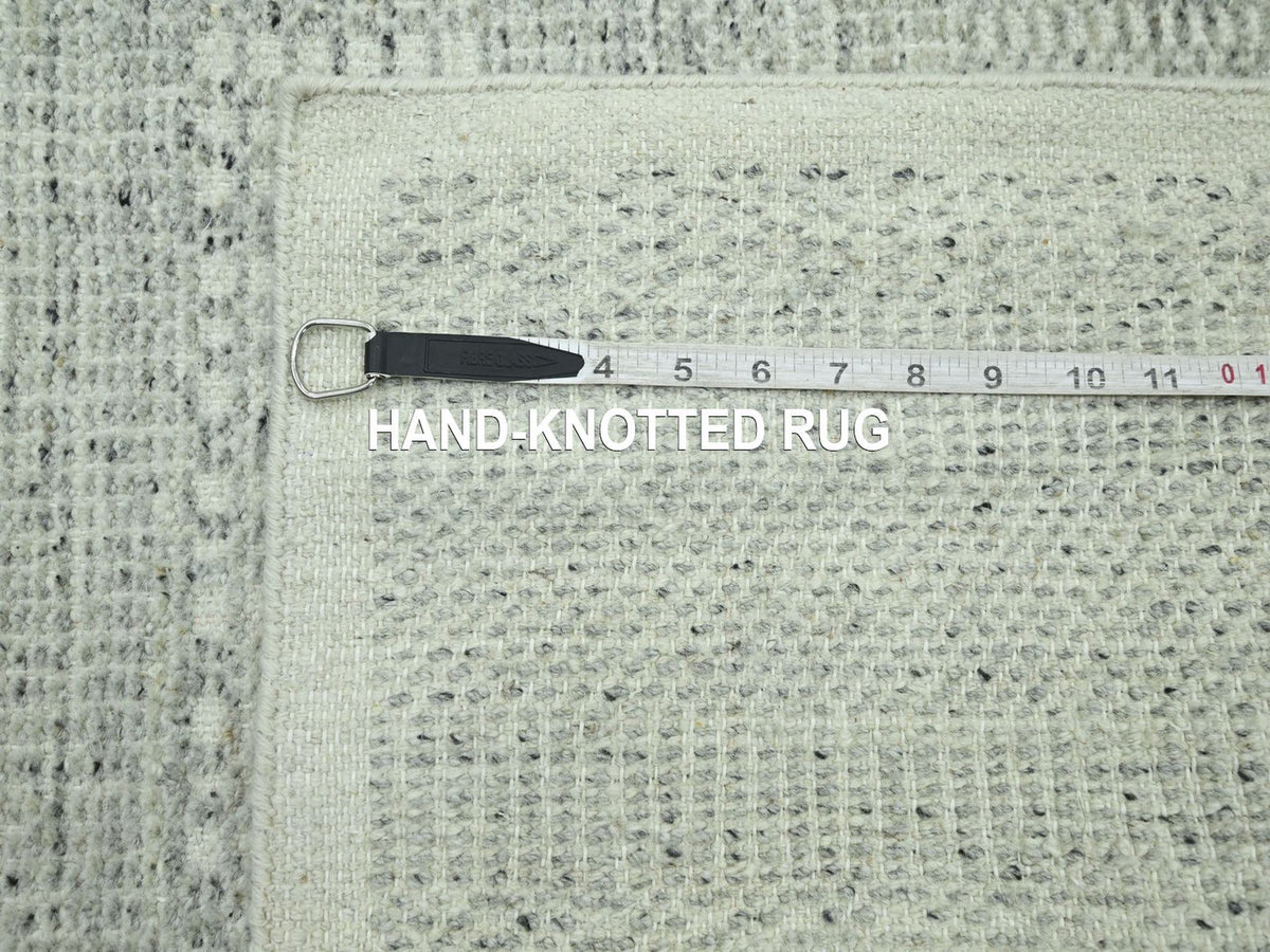 Modern / Contemporary hand-knotted wool runner in Gray, 2'6" x 8'1" — SKU O076757 (view 6)