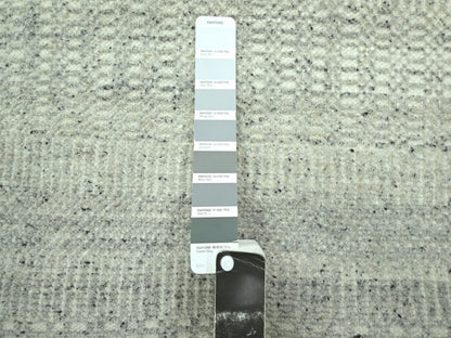 Modern / Contemporary hand-knotted wool runner in Gray, 2'7" x 10'3" — SKU O076758 (view 4)