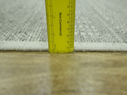 Modern / Contemporary hand-knotted wool runner in Gray, 2'7" x 8'1" — SKU O076760 (view 5)