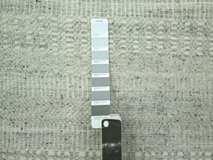 Modern / Contemporary hand-knotted wool runner in Gray, 2'7" x 12'1" — SKU O076761 (view 4)