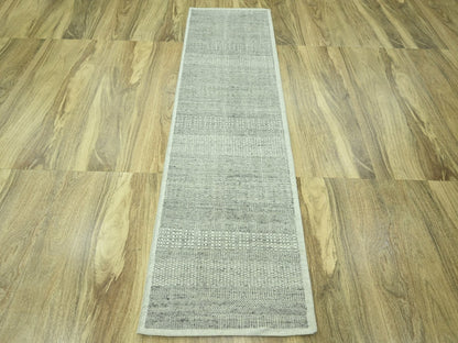 Grey 2'6" x 8'1" Modern and Contemporary Hand knotted Wool Rug - Sku: O076762