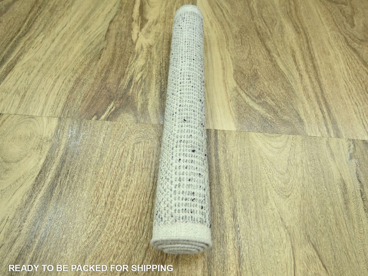 Modern / Contemporary hand-knotted wool rug in Gray, 2' x 3' — SKU O076779 (view 5)
