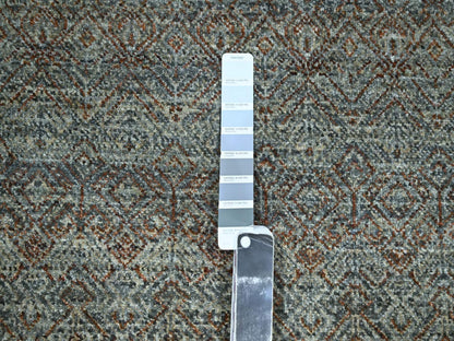 Modern / Contemporary hand-knotted wool rug in Gray, 8' x 9'10" — SKU O076859 (view 7)