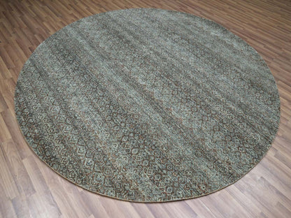 Modern / Contemporary hand-knotted wool rug in Gray, 7'11" x 7'11" — SKU O076866 (view 3)