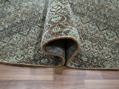 Modern / Contemporary hand-knotted wool rug in Gray, 7'11" x 7'11" — SKU O076866 (view 5)