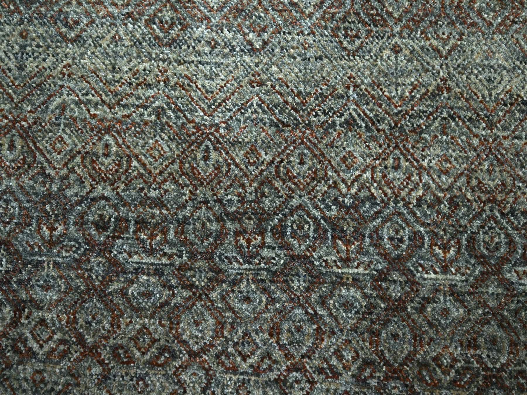 Modern / Contemporary hand-knotted wool rug in Gray, 7'11" x 7'11" — SKU O076866 (view 8)