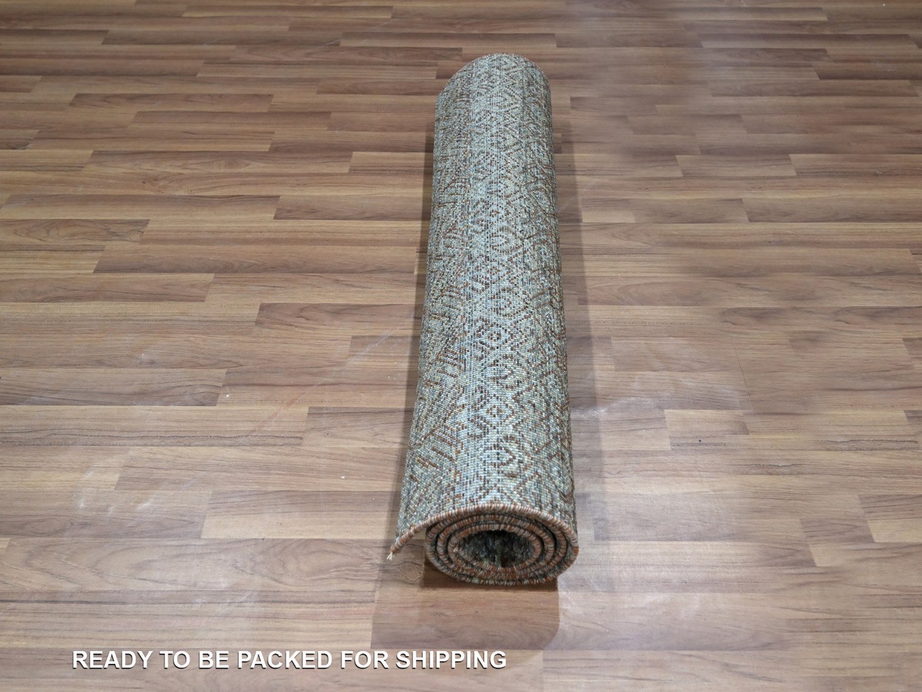 Modern / Contemporary hand-knotted wool rug in Gray, 3' x 5'1" — SKU O076869 (view 5)