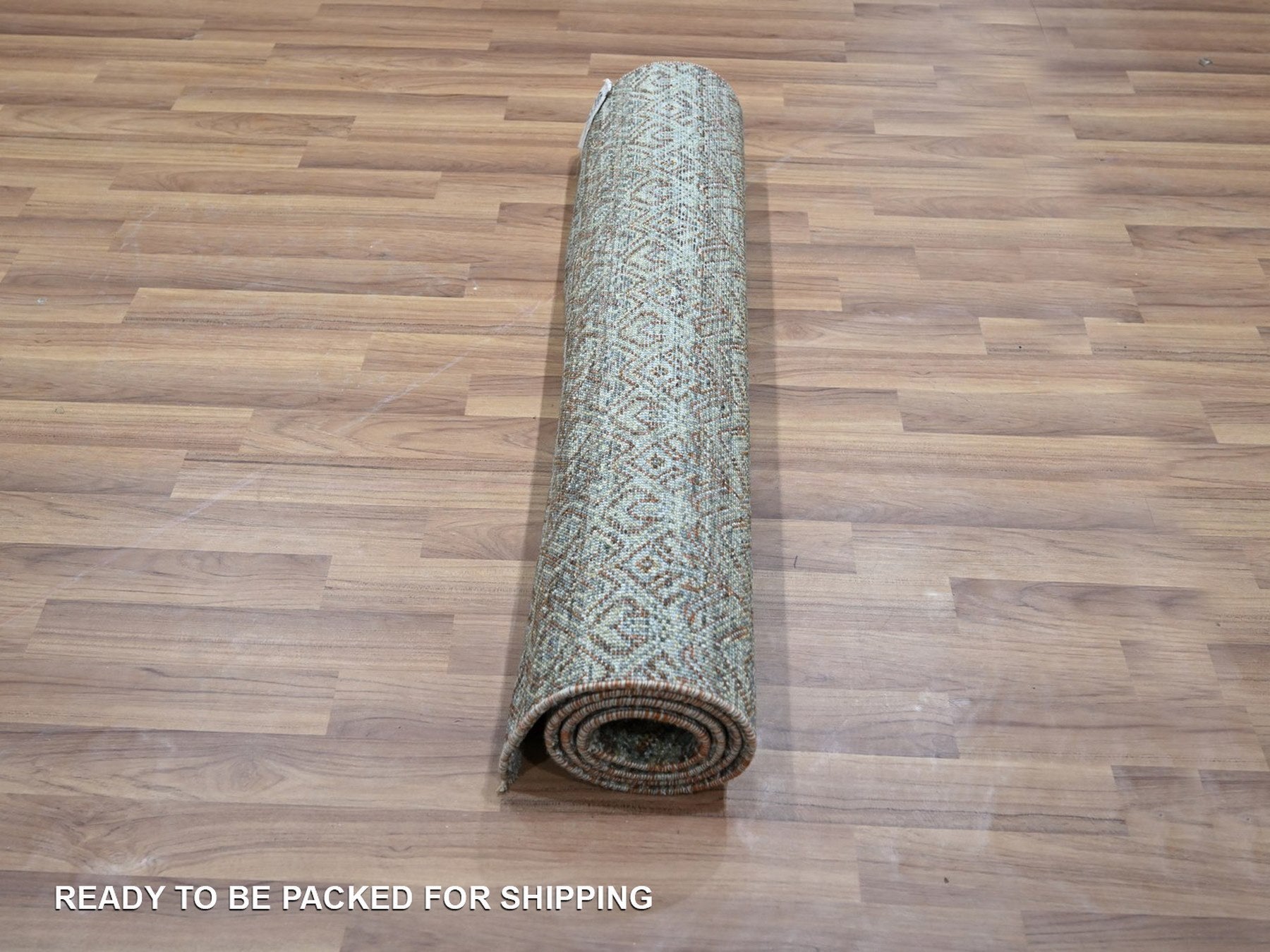Modern / Contemporary hand-knotted wool rug in Gray, 3' x 5'1" — SKU O076870 (view 5)