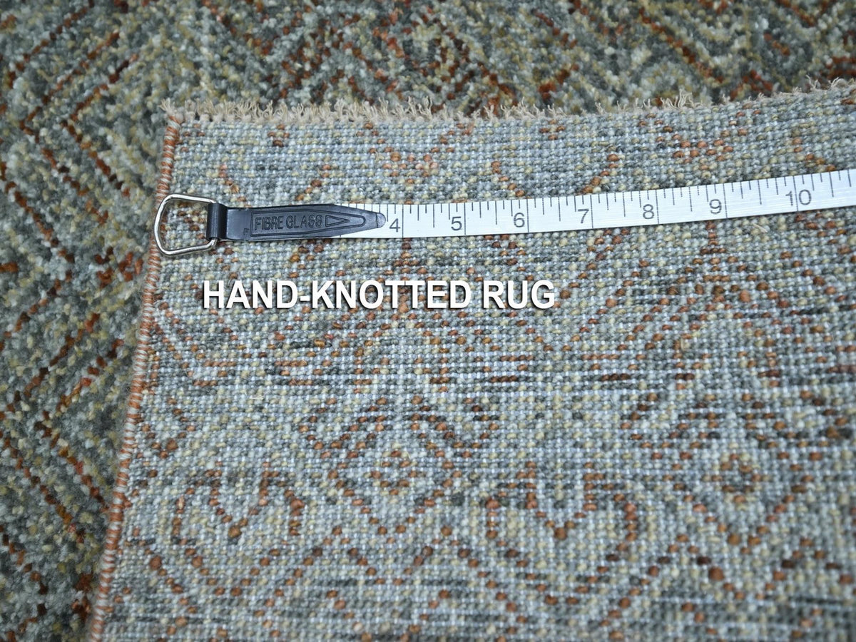 Modern / Contemporary hand-knotted wool rug in Gray, 3' x 5'1" — SKU O076870 (view 7)