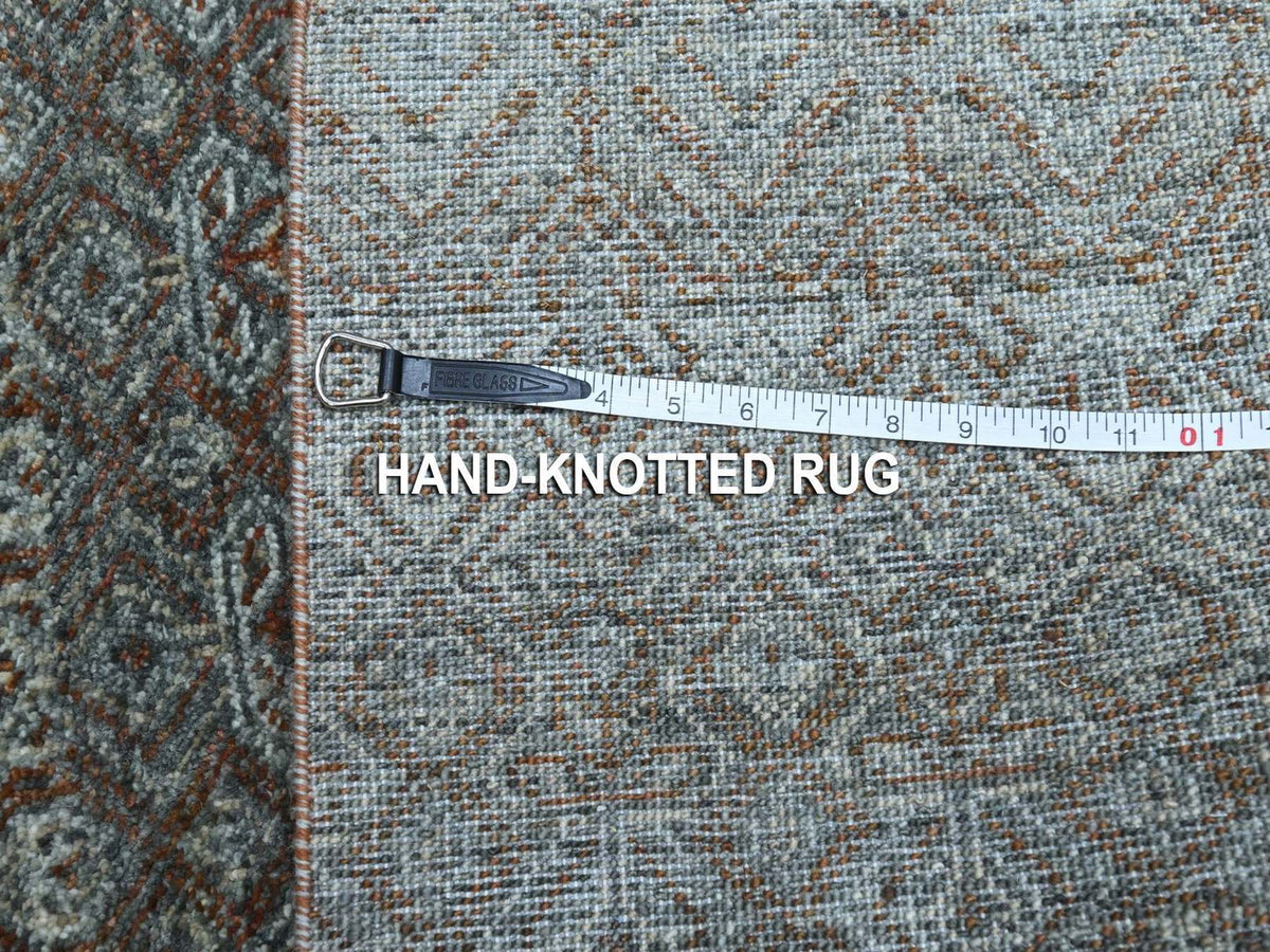 Modern / Contemporary hand-knotted wool rug in Gray, 3' x 5' — SKU O076871 (view 7)