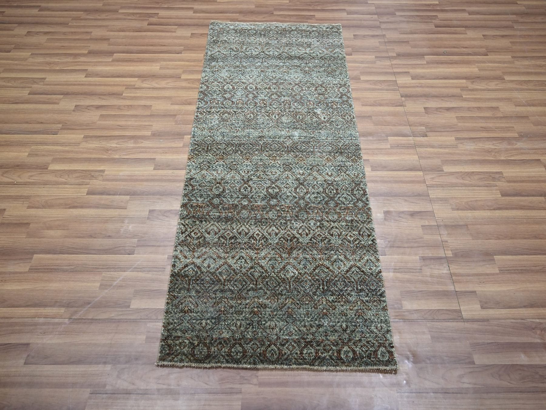 Modern / Contemporary hand-knotted wool runner in Gray, 2'7" x 6' — SKU O076873 (view 2)