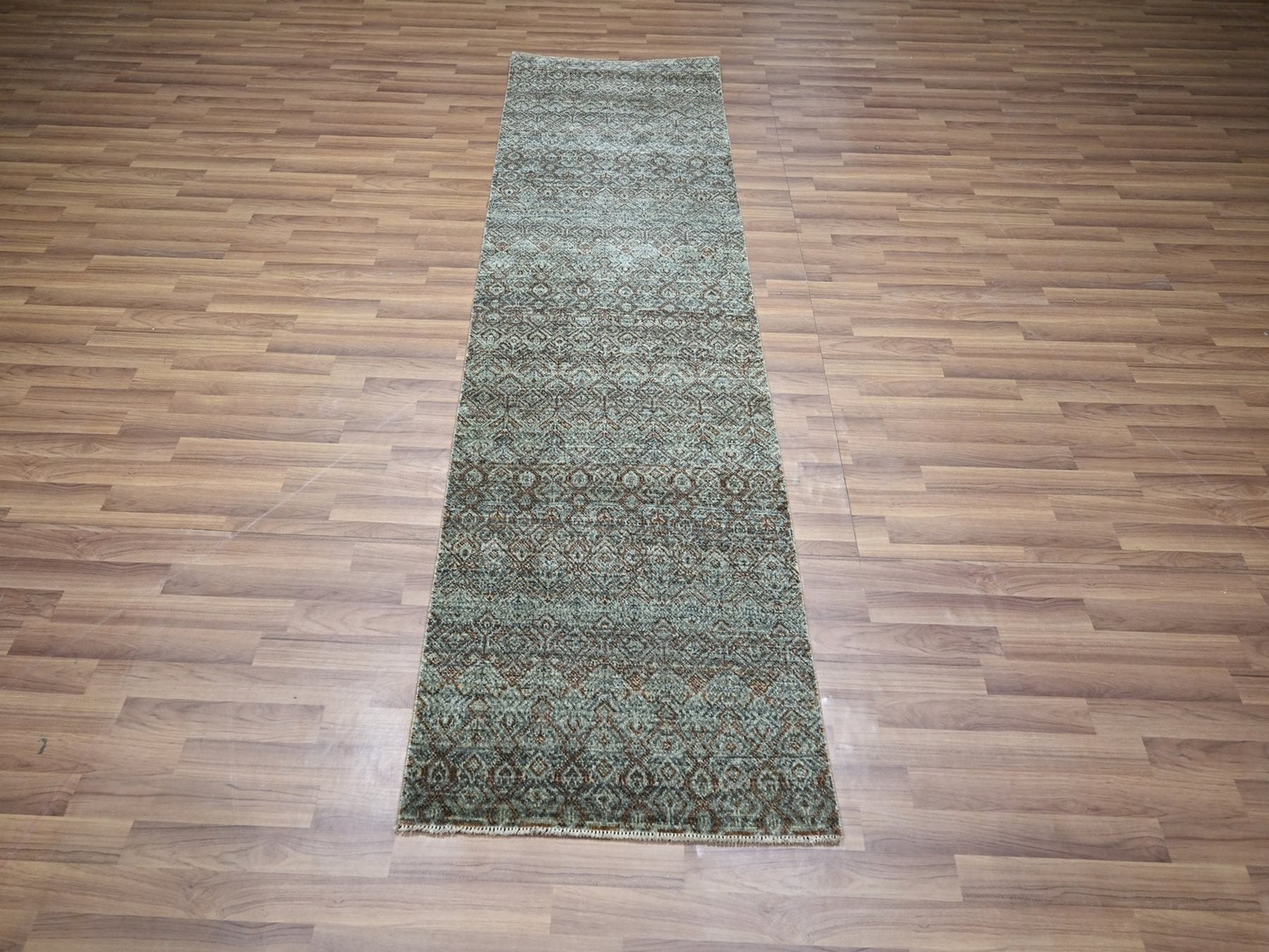Modern / Contemporary hand-knotted wool runner in Gray, 2'6" x 8' — SKU O076874 (view 2)