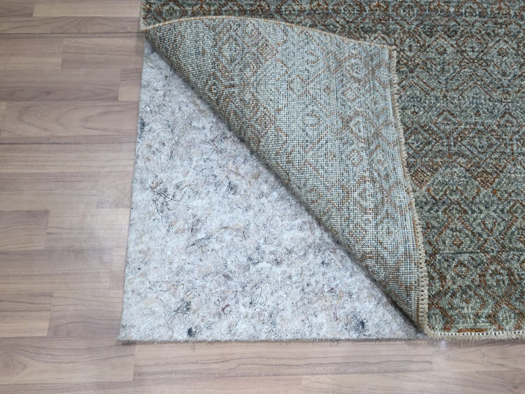 Modern / Contemporary hand-knotted wool runner in Gray, 2'6" x 8' — SKU O076874 (view 3)