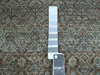 Modern / Contemporary hand-knotted wool runner in Gray, 2'6" x 8' — SKU O076874 (view 4)