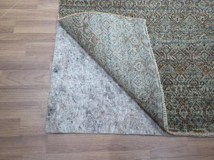 Modern / Contemporary hand-knotted wool runner in Gray, 2'6" x 8' — SKU O076875 (view 3)