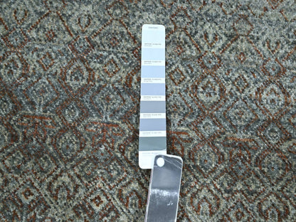 Modern / Contemporary hand-knotted wool runner in Gray, 2'6" x 8' — SKU O076875 (view 4)