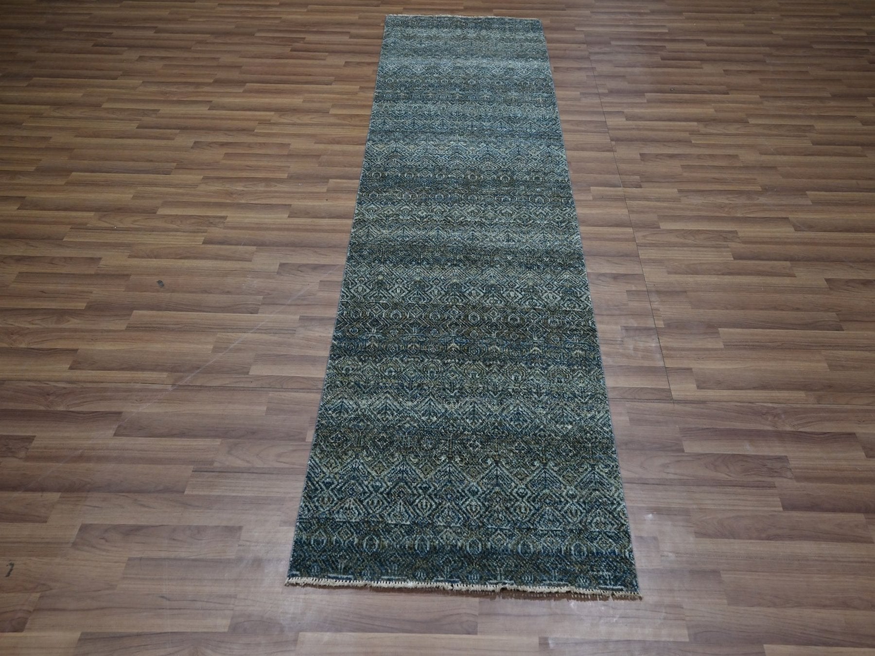 Blue 2'6" x 8'1" Modern and Contemporary Hand knotted Wool Rug - Sku: O076882