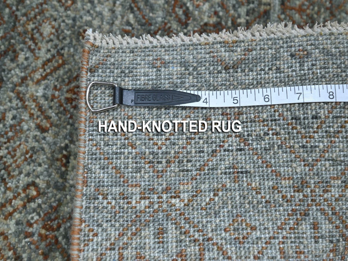 Modern / Contemporary hand-knotted wool rug in Gray, 2' x 3'1" — SKU O076892 (view 4)