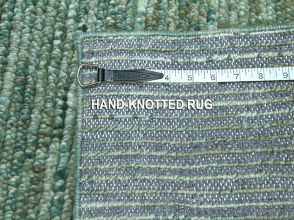 Green 2'1" x 3'3" Modern and Contemporary Hand knotted Wool Rug - Sku: O076902