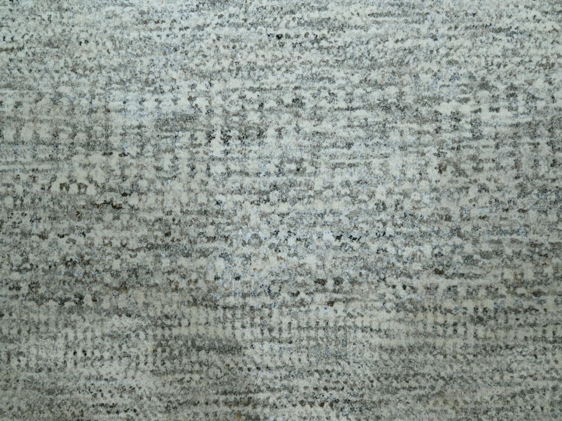 Modern / Contemporary hand-knotted wool rug in Gray, 8' x 10'2" — SKU O076915 (view 8)