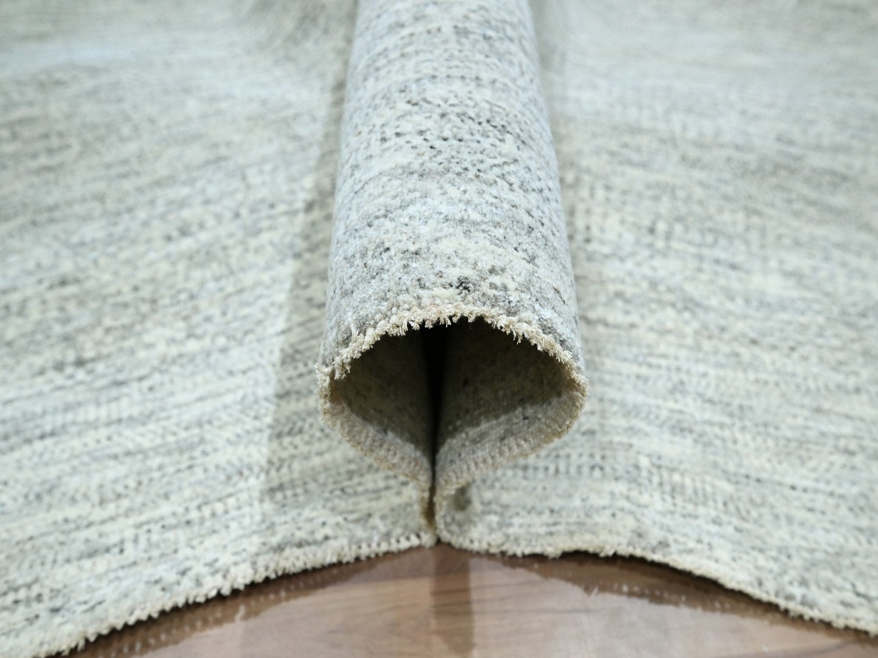 Modern / Contemporary hand-knotted wool rug in Gray, 12'1" x 15' — SKU O076920 (view 5)