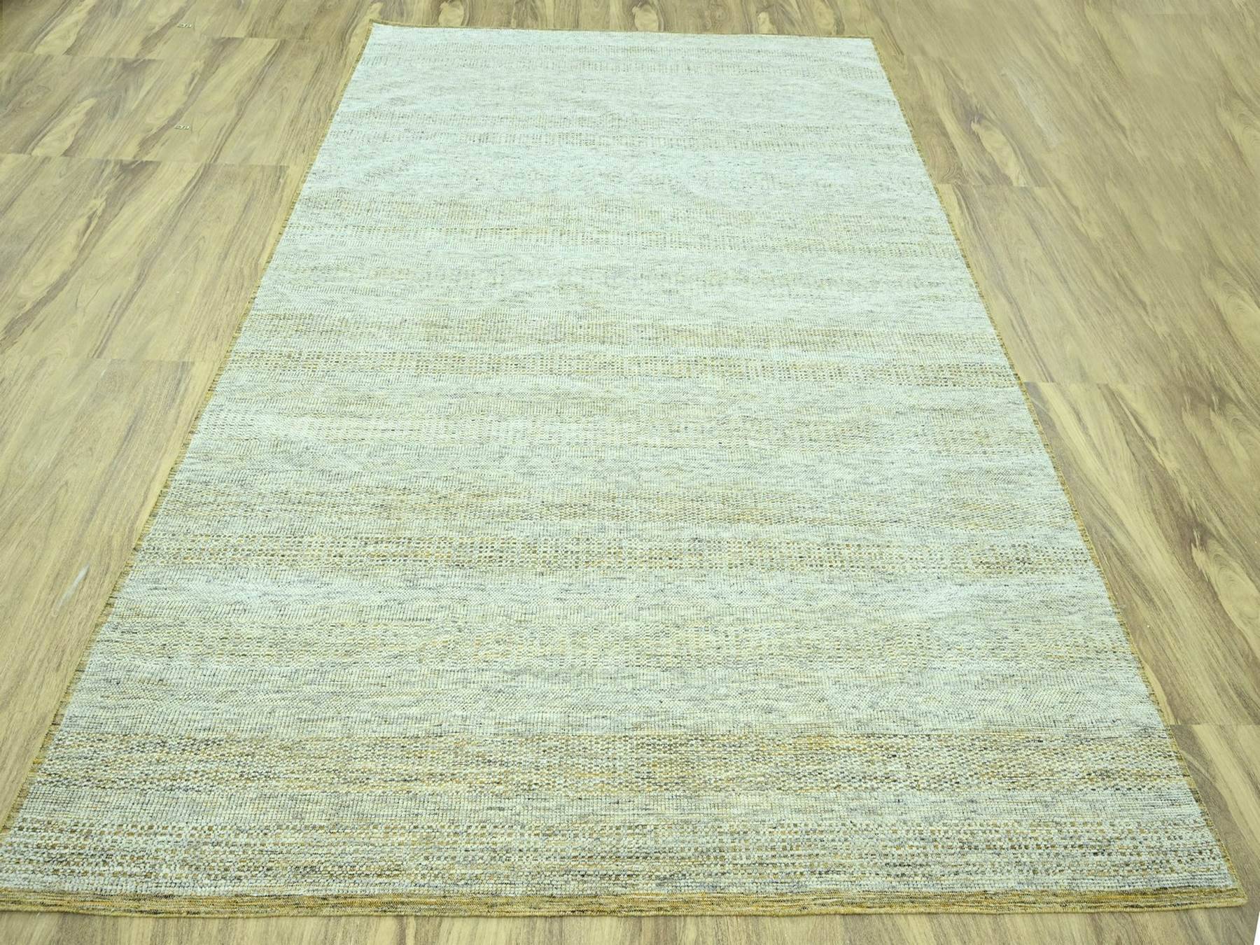 Modern / Contemporary hand-knotted wool rug in Yellow, 9'11" x 13'11" — SKU O076930 (view 2)