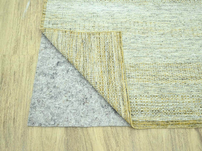 Modern / Contemporary hand-knotted wool rug in Yellow, 9'11" x 13'11" — SKU O076930 (view 4)