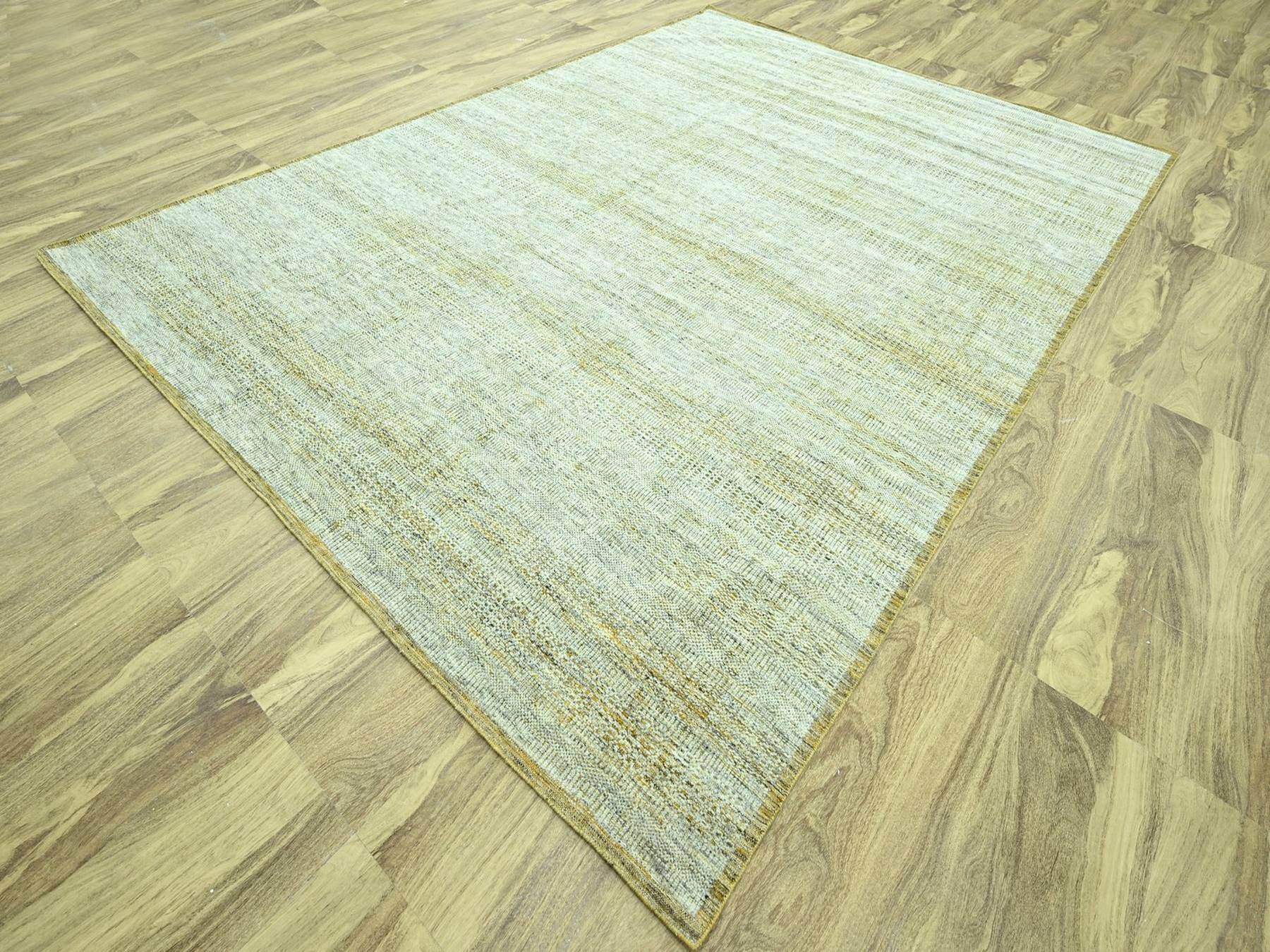 Modern / Contemporary hand-knotted wool rug in Yellow, 10' x 13'11" — SKU O076934 (view 3)