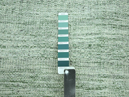 Green 8'0" x 10'0" Modern and Contemporary Hand knotted Wool Rug - Sku: O076947