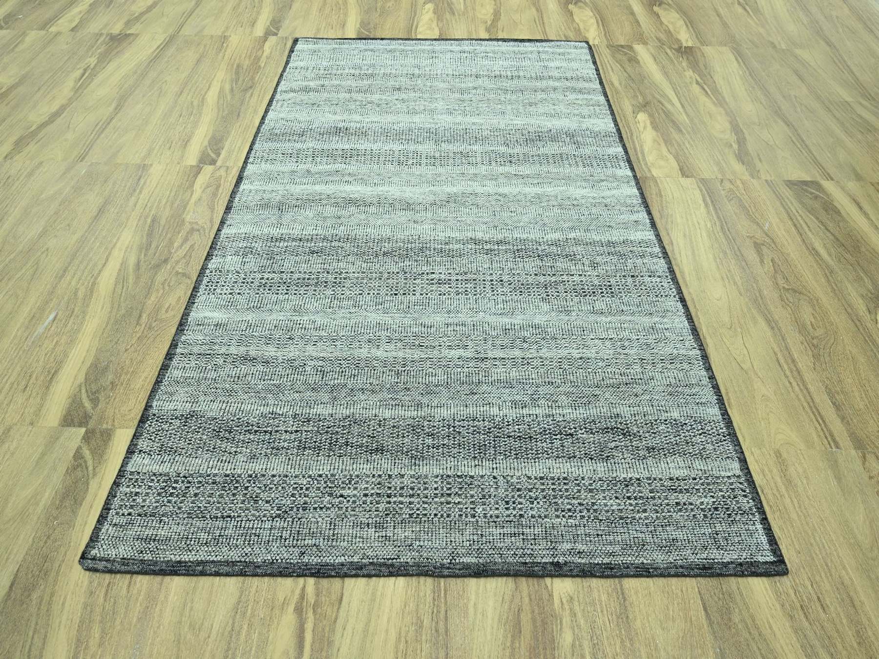 Black 6'2" x 9'0" Modern and Contemporary Hand knotted Wool Rug - Sku: O076954