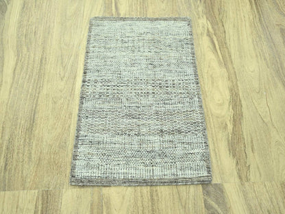 Brown 2'0" x 3'0" Modern and Contemporary Hand knotted Wool Rug - Sku: O076969