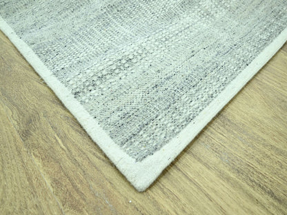 Modern / Contemporary hand-knotted wool rug in Gray, 9'11" x 14' — SKU O076974 (view 6)