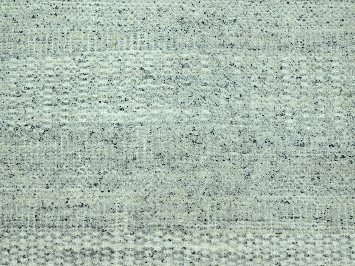 Modern / Contemporary hand-knotted wool rug in Gray, 9'11" x 14' — SKU O076974 (view 8)