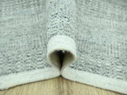 Modern / Contemporary hand-knotted wool rug in Gray, 9'1" x 12'1" — SKU O076975 (view 5)