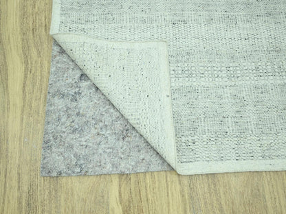 Modern / Contemporary hand-knotted wool rug in Gray, 9'1" x 12'2" — SKU O076976 (view 4)