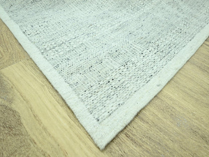Modern / Contemporary hand-knotted wool rug in Gray, 9'1" x 12'2" — SKU O076976 (view 6)