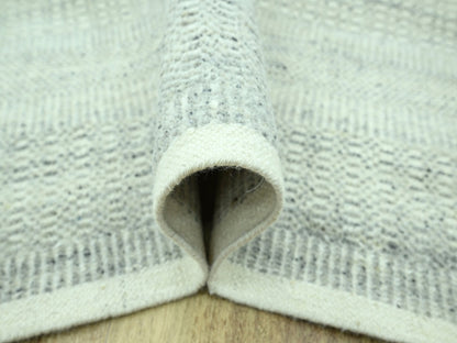 Modern / Contemporary hand-knotted wool rug in Gray, 8'2" x 10'2" — SKU O076977 (view 5)