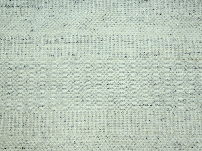 Modern / Contemporary hand-knotted wool rug in Gray, 8'2" x 10'2" — SKU O076977 (view 8)