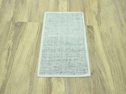 Modern / Contemporary hand-knotted wool rug in Gray, 2' x 3' — SKU O076978 (view 2)