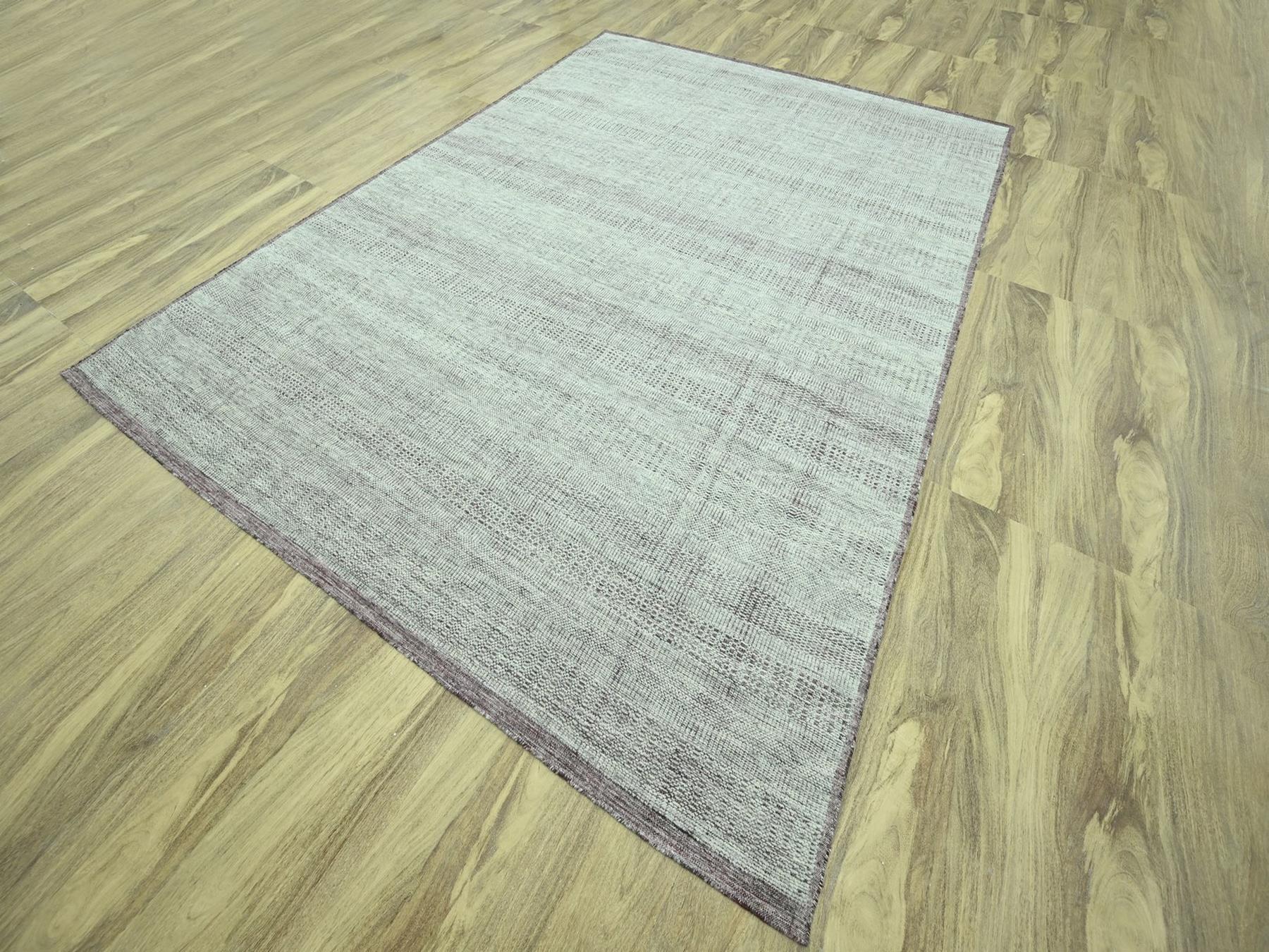 Modern / Contemporary hand-knotted wool rug in Red, 9'7" x 13' — SKU O076980 (view 3)