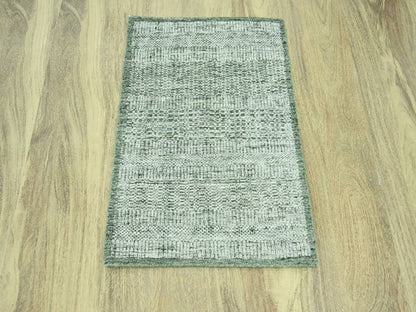 Green 2'0" x 3'0" Modern and Contemporary Hand knotted Wool Rug - Sku: O076989