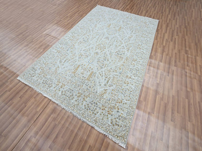 Fine Oriental hand-knotted wool rug in Gray, 6'1" x 9'1" — SKU O076998 (view 3)