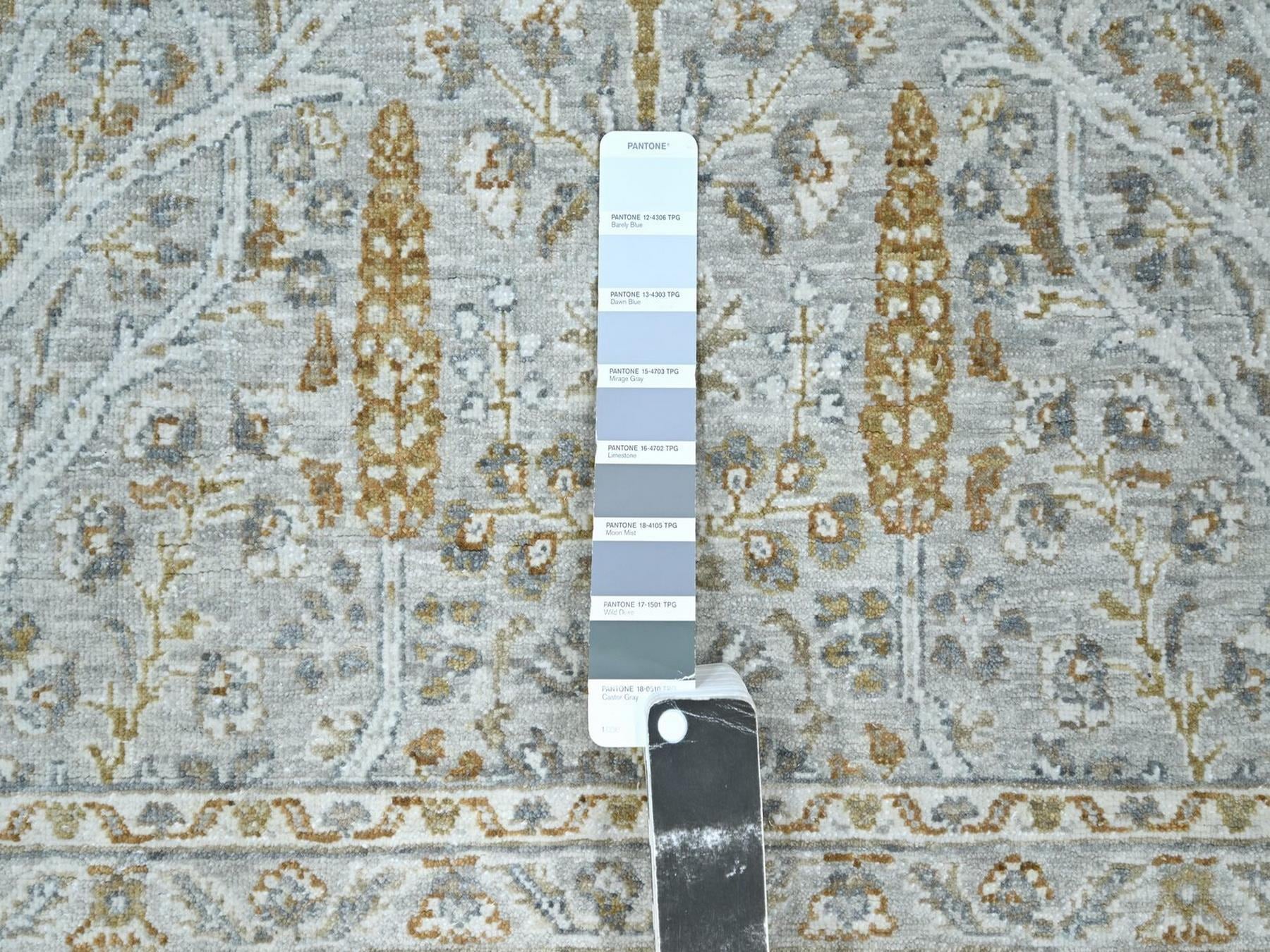 Fine Oriental hand-knotted wool rug in Gray, 5'2" x 7'1" — SKU O076999 (view 4)