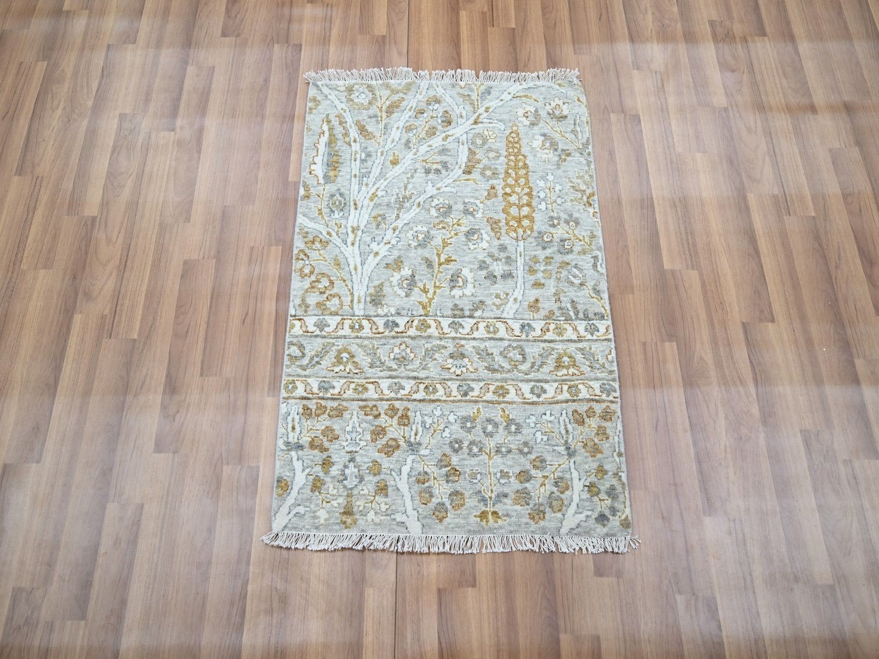 Fine Oriental hand-knotted wool rug in Gray, 2' x 3' — SKU O077002 (view 2)