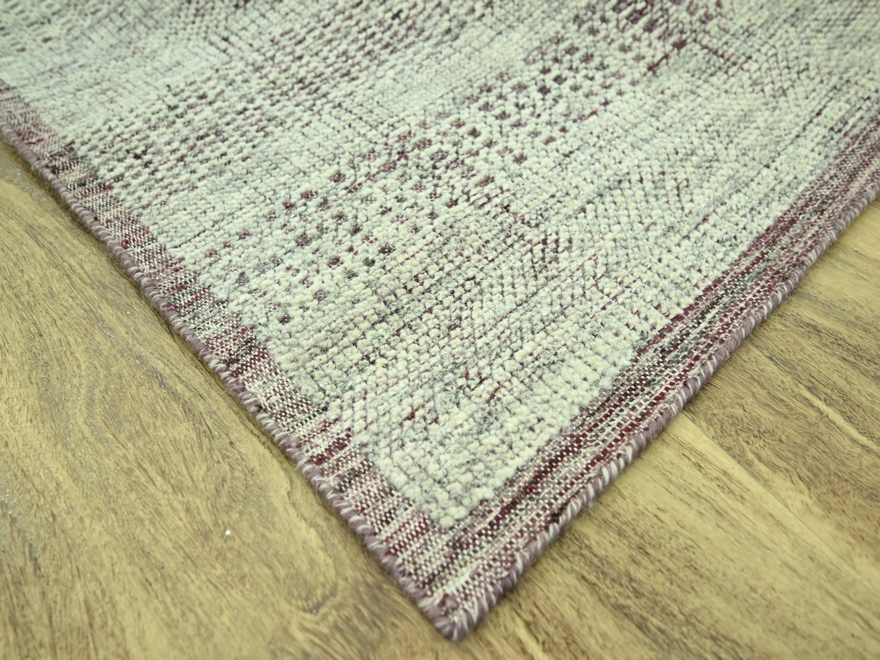Modern / Contemporary hand-knotted wool rug in Red, 10' x 14'1" — SKU O077045 (view 6)